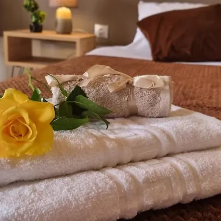 Secret Garden Hotel 2*